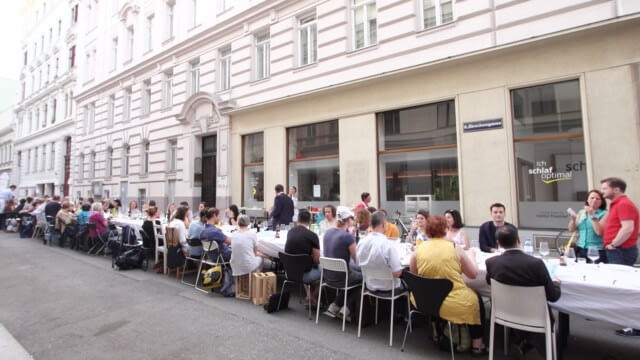 Langer Tisch Hirschengasse - Ideen finden Stadt
