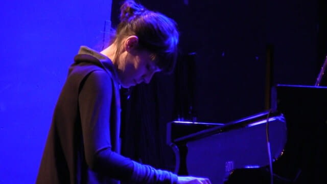 Verena Zeiner: Pianistin - Komponistin - Rhythmikerin - Pädagogin - ZENTRAL