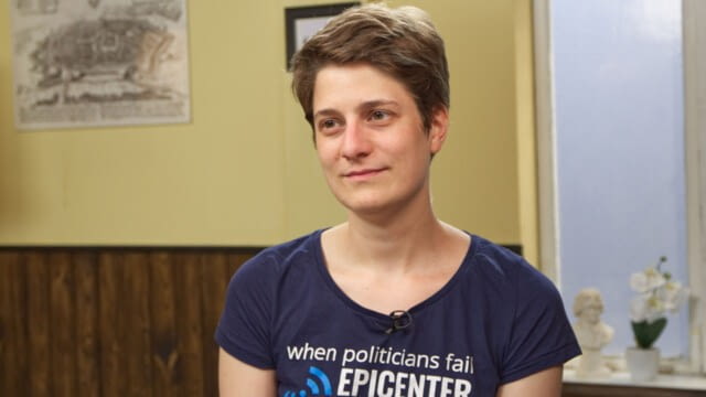 Die autoritäre Republik. das Überwachungspaket - eingSCHENKt