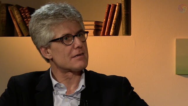 Kamingespräch mit Toni Straka - Idealism Prevails - Unabhängige Medienplattform