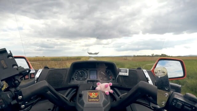 Blood River - Poplastikka