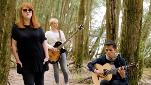 Put it Away - Poplastikka