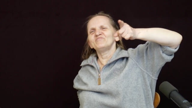 WEISSE TÜREN, WEISSE FENSTER - Augustin TV