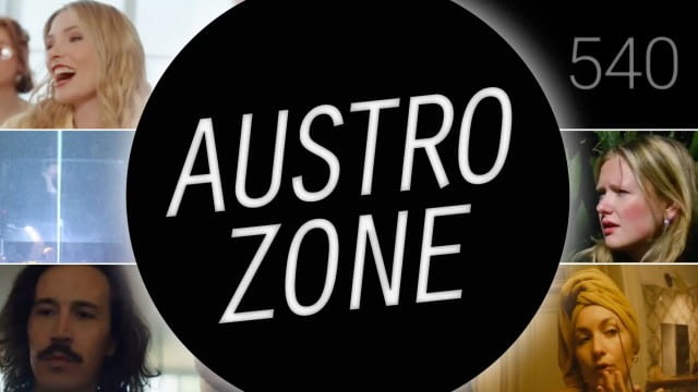 MULATSCHAG TV presents AUSTROZONE. Die preisgekrönte Clipshow (Amadeus Austrian Music Awards). Diesmal mit Esther Graf, Exit Void, Folkshilfe, Maxi Nagl & Jonnawetter und Elena Shirin. Moderation: Peter Schreiber.