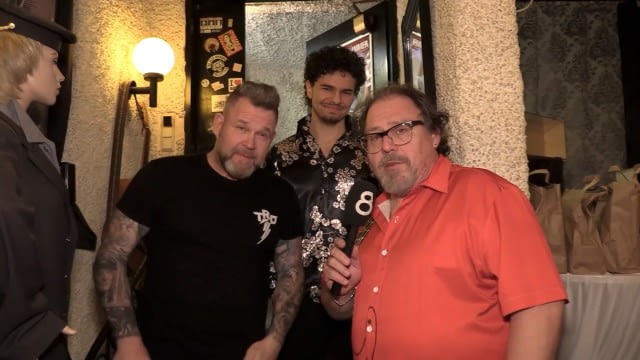 Der WAL war bei THE RIDIN DUDES im Tschocherl, hat sich DIE ZOFEN im Experiment Theater MEIN FREUND HARVEY im Theater Center Forum angeschaut, war bei einer Pressefahrt ins Museum Liaunig dabei, bei AGATHE BAUER im Junge Theater Wien und hat last but not least Julia im Tschocherl zugehört.