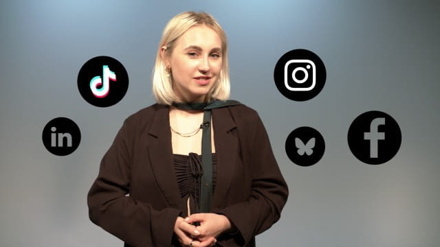 In dieser Ausgabe der „Media Academy“ dreht sich alles um Faktenchecks, Social Media und Digitaljournalismus. Vivien Heinrich führt durch die produzierten TikTok-Aufklärungsvideos, die innerhalb der Digitaljournalismus Academy bei OKTO entstanden sind.
Die Academy Students haben virale Inhalte analysiert, hinterfragt und auf ihren Wahrheitsgehalt überprüft. Dabei geht es unter anderem um Tourette und dessen Darstellung auf Social Media, Politikerinnen im Netz, skurrile TikTok-Accounts rund um siamesische Zwillinge, tanzende Roboter, KI-generierte Musik und viele weitere spannende Themen aus der digitalen Welt.