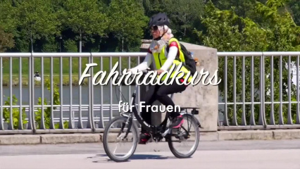 achbar - Das Magazin: Fahrradkurs für Frauen / Theater Akzent