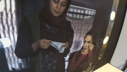 Posterframe von High Five: From Tehran with love