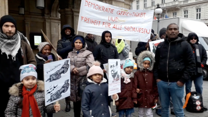 Posterframe von Sudan-Demo in Wien