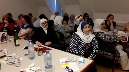 Posterframe von Aswan TV: Arabische Frauen in Österreich