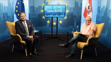 Posterframe von Europa : DIALOG: Karl Aiginger | Führungsrolle Europas nötig und möglich?