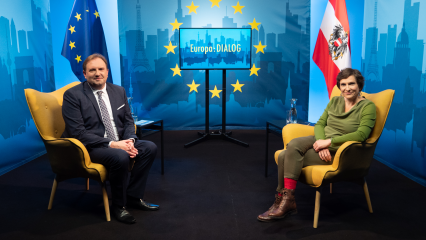 Posterframe von Europa : DIALOG: Martyna Czarnowska | Quo vadis, Polen?