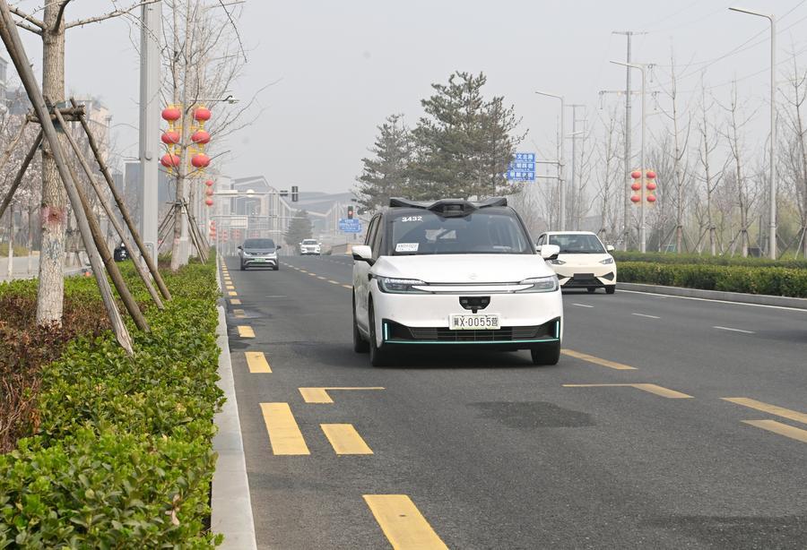 a self-driving taxi