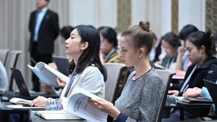 China sees continuous progress of "she power" in workforce