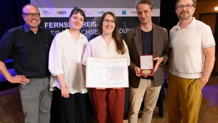 FERNSEHPREIS DER ERWACHSENENBILDUNG FÜR “MIET-MAFIA” VON MOMENT.AT UND OKTO