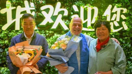 Maowusu reunion rooted in US kindness, Chinese farmer's grit