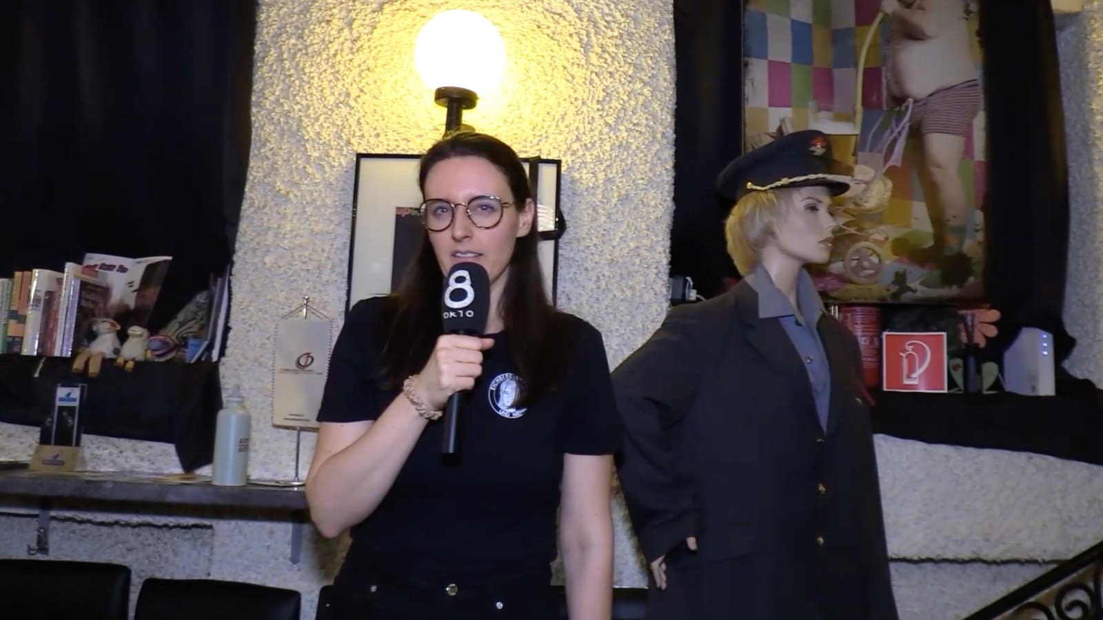 Der Wal: Die Komödie ist so ein Theater