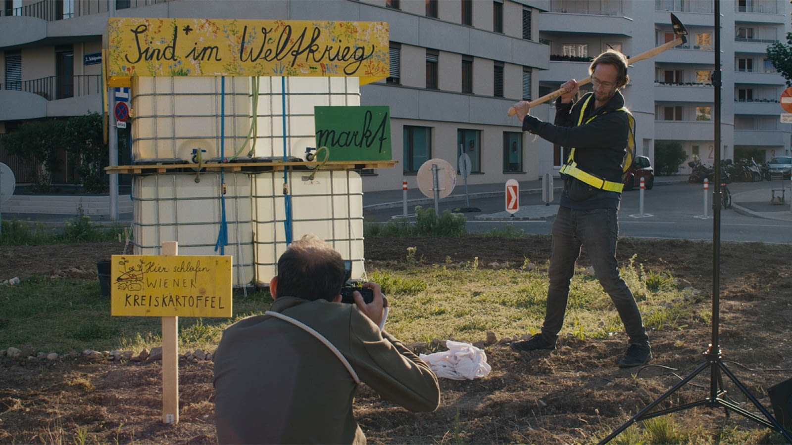 OKTO ZUM WELTERSCHÖPFUNGSTAG: SPARSCHWEIN VON CHRISTOPH SCHWARZ