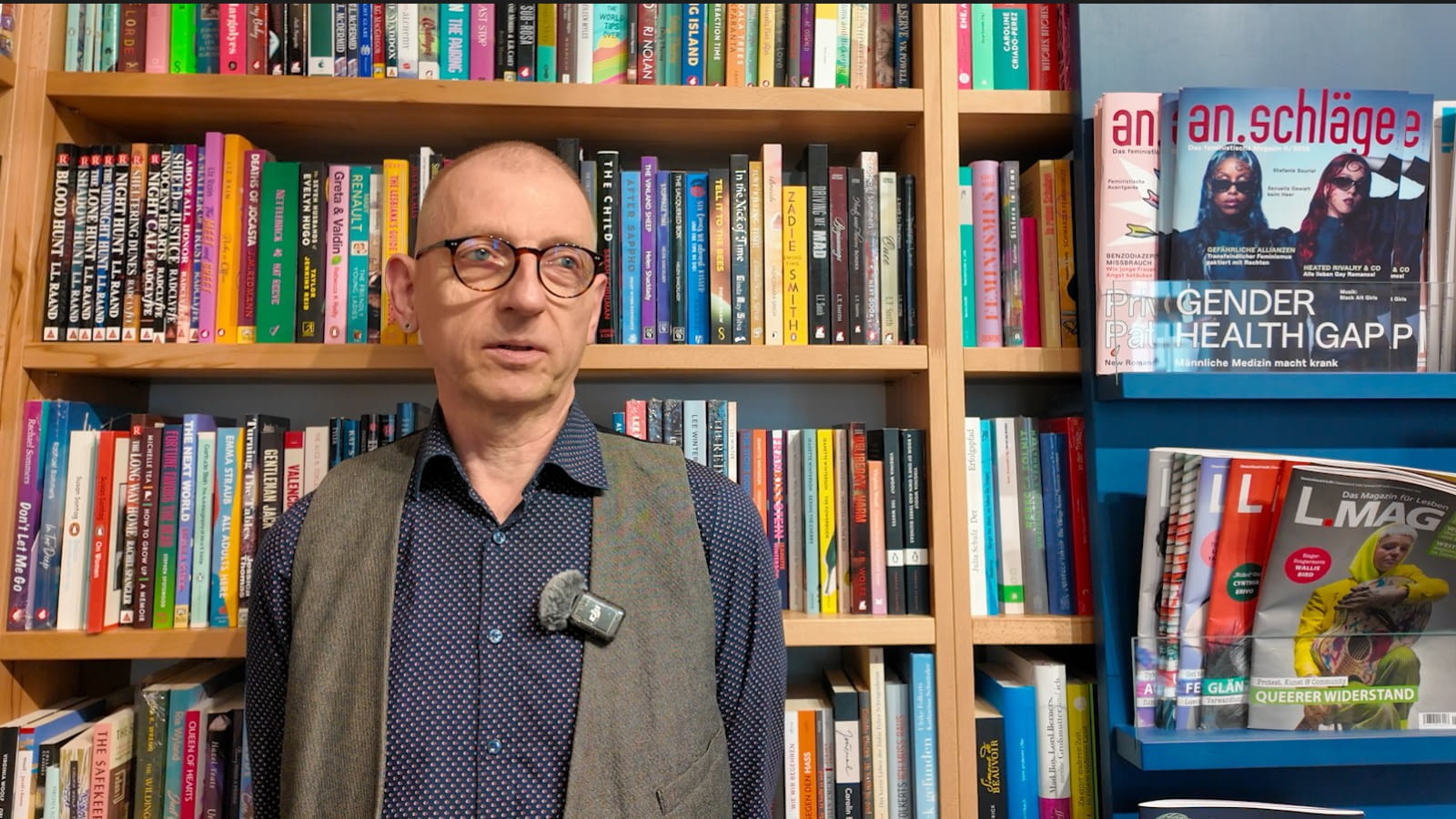 ZWISCHEN DEN SONGS: BUCHHANDLUNG LÖWENHERZ