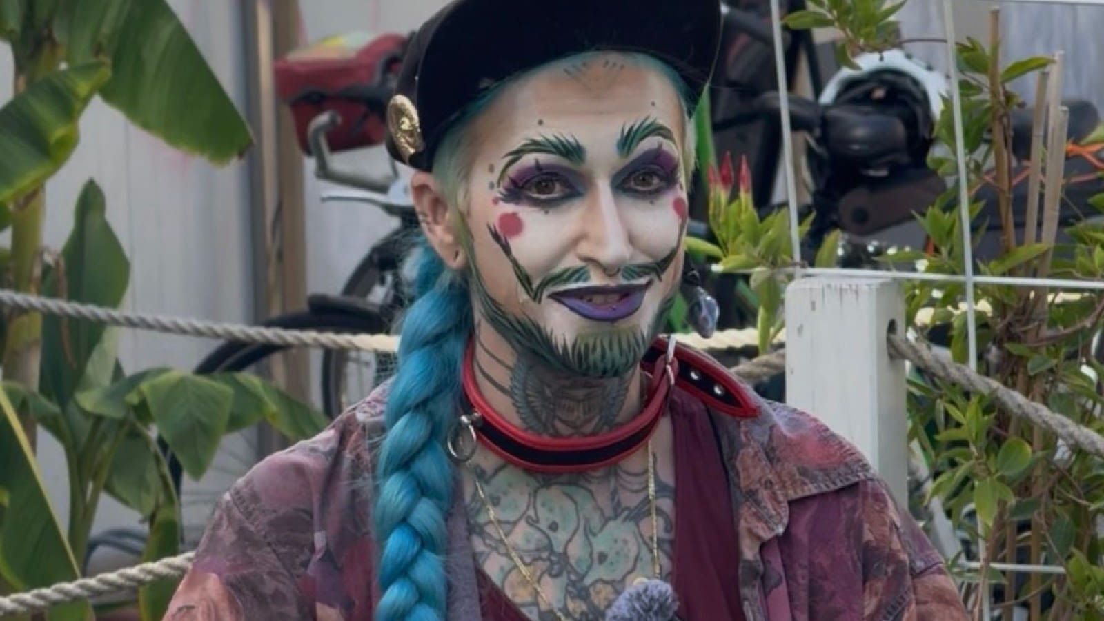 ECHT QUEER: ERIC BIG CLIT