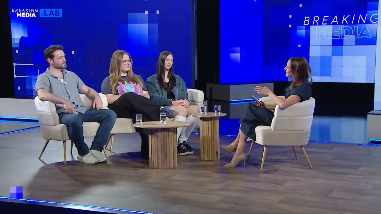 BREAKING MEDIA: SCHÜLER:INNEN GESTALTEN TV